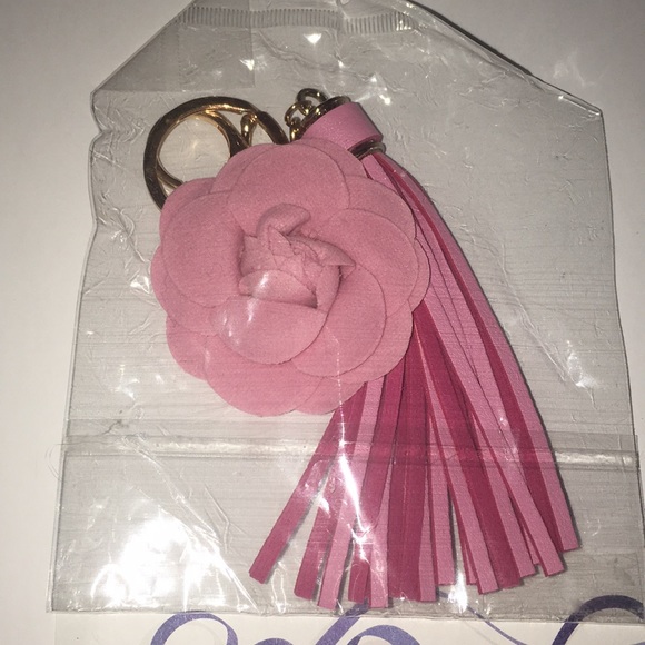 Twilly & Flower Tassel Keychain - Picture 4 of 5